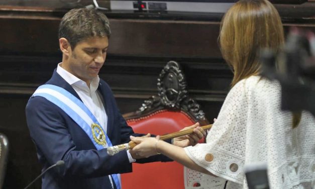 La asunción de Axel Kicillof en fotos: los personajes y el clima de la jura como gobernador de Buenos Aires