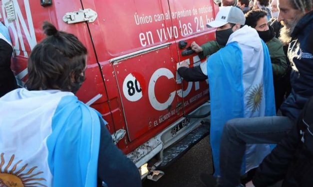 AGRESIONES A PERIODISTAS DE C5N