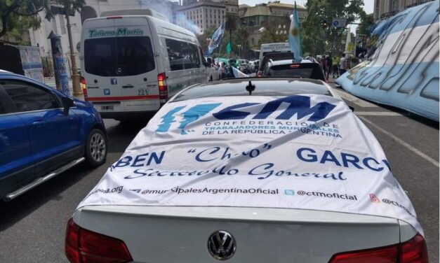 Una caravana de municipales llegará al Obelisco para pedir «un piso salarial mínimo» para el sector