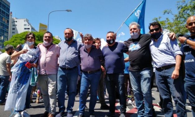 Empleados municipales bonaerenses marchan al Obelisco para reclamar un «piso salarial»