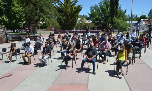 Cuarenta y siete agentes municipales pasaron a planta permanente
