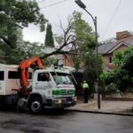 MUNICIPALES de RAFAELA (Sta. Fe) y ROSARIO (Sta. Fe) trabajando para contrarrestar los efectos negativos del temporal.