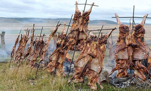 SOEM Rio Gallegos: SE VIENE EL TRADICIONAL CORDERO DE FIN DE AÑO.