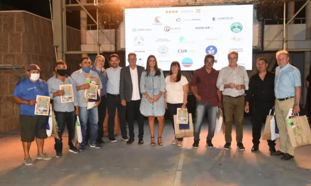 Empleados municipales tuvieron su reconocimiento por su labor