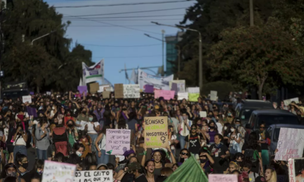 Mujeres municipales quedan dispensadas de prestar servicios este martes