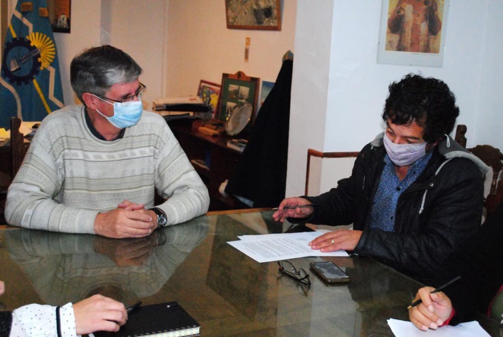 Acuerdan aumento salarial para los trabajadores municipales de Esquel ...