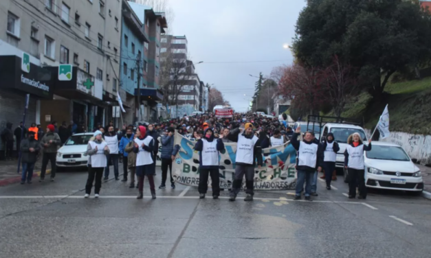 Paro total y movilización de los trabajadores municipales