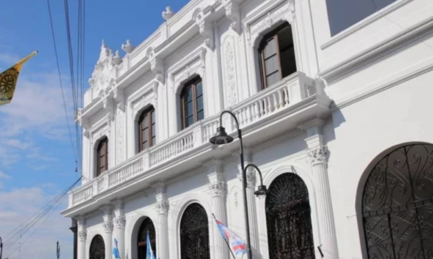 Para cuándo evalúa Tassano adelantar el incremento salarial para los municipales