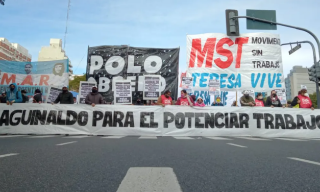 Fuerte expectativa de los intendentes del PJ por tener bajo su control a los beneficiarios de los planes