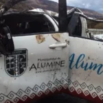 Cinco trabajadores municipales volcaron cerca de Aluminé, a causa del temporal