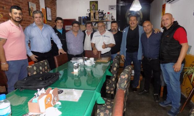 Reunión de la Federación de Trabajadores Municipales de Chaco para iniciar el proceso de normalización