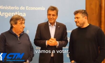 Junto a García y Doval, Massa apuntó a construir un Consejo Federal de Paritarias Municipales