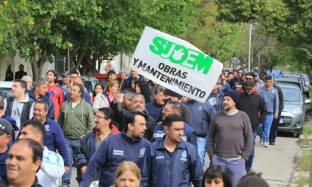 Córdoba: los municipales siguen de asamblea y se resiente la atención