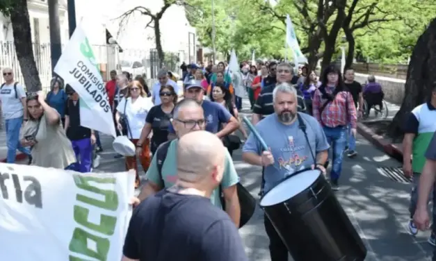 Municipales de Córdoba inician este martes un plan de lucha con asambleas