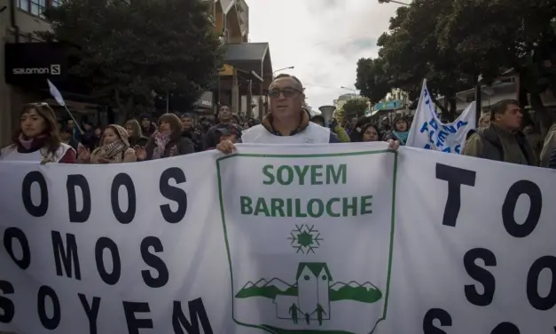 Empleados municipales solicitan un aumento semestral del 131,5%