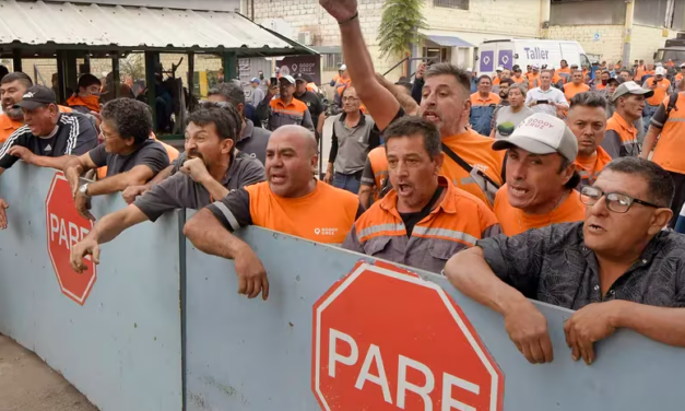 Godoy Cruz: Costarelli anunció un acuerdo con los empleados municipales y terminó el paro
