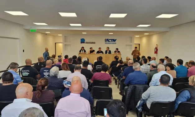 Municipales bonaerenses en pie de lucha: exigen cumplimiento de ley