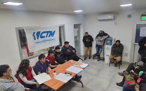 Encuentro con los trabajadores de la Base Operativa de la Dirección General de Vial Sur