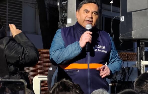 UNA MOVILIZACIÓN MASIVA EN DEFENSA DEL TRABAJO MUNICIPAL