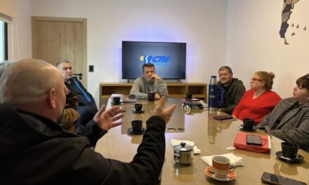 Hernán Doval reunió a referentes de SUTECBA y cuestionó que haya municipales cobrando $500.000